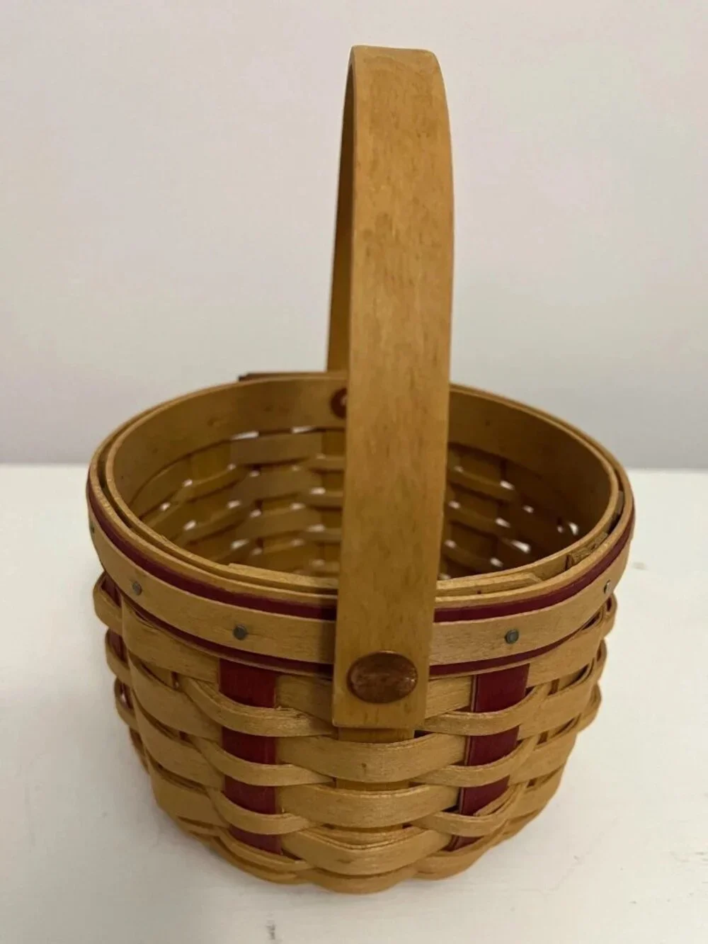 2004 Longaberger Award Sales Basket w/Swing Handle, with Red Splints